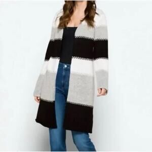 3053 NWT Stitch Fix Fortune + Ivy Adeline Long Cardigan Black Gray & White Knit